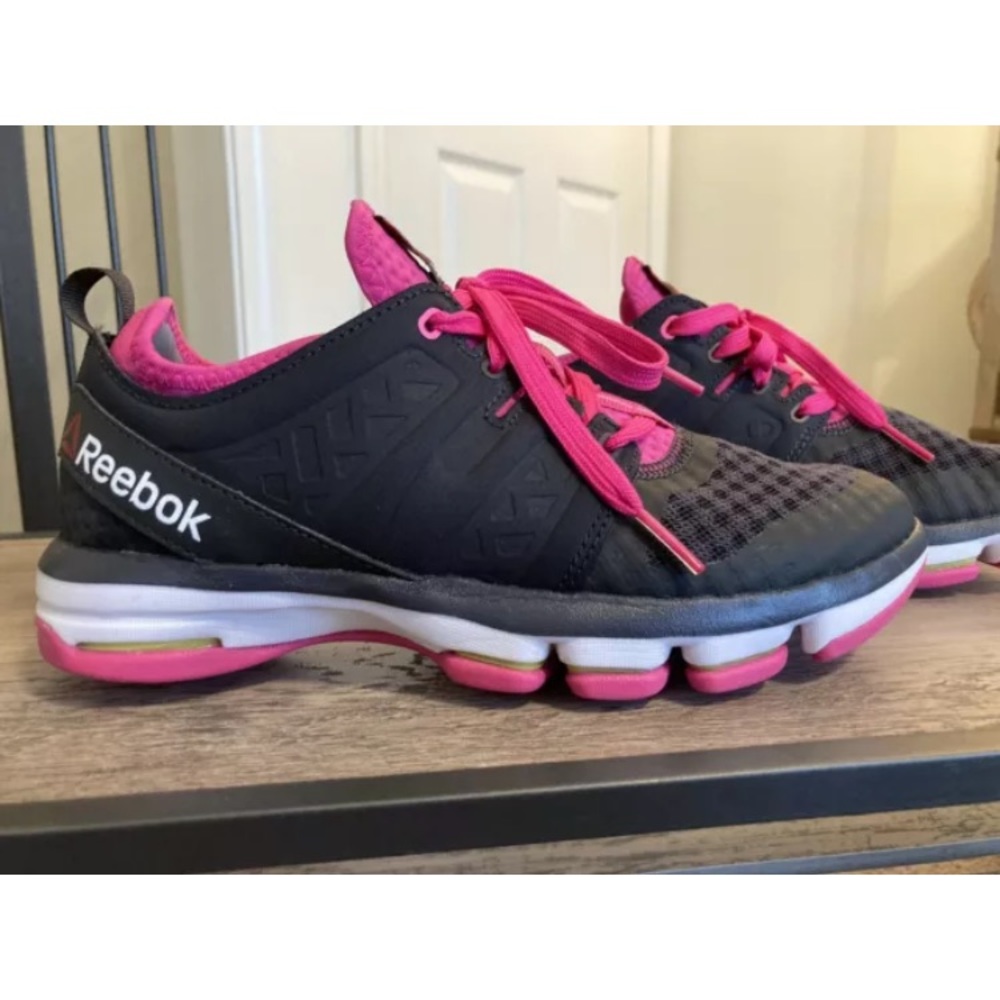 Women’s Rebook DMX Moving air Athletic Shoes 6
